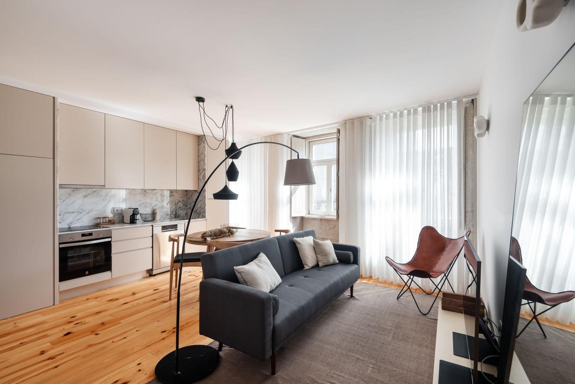 Stylish Apartment In City Center Порту Экстерьер фото
